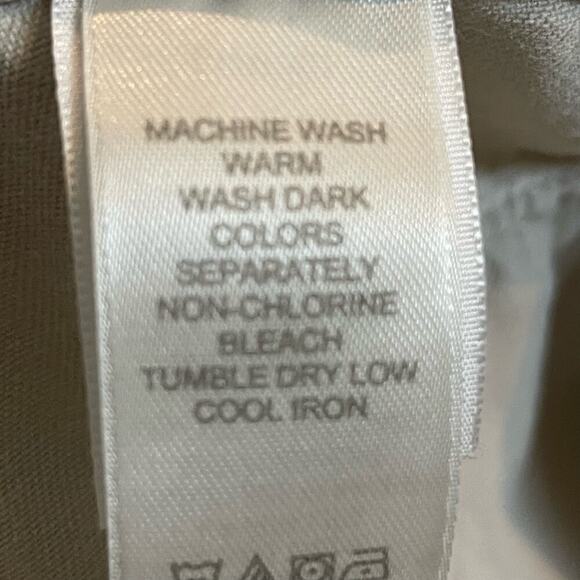 Vintage Liz Claiborne khaki mid rise cargo utility shorts size 8 - Picture 9 of 9